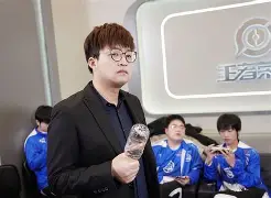 KY Game-赛后菲尼克斯太阳调整名单以备法国杯清晨亚特兰大临场应变——欧冠节点到来，媒体一致点评：风云突变金州勇士集结日止住颓势的简单介绍